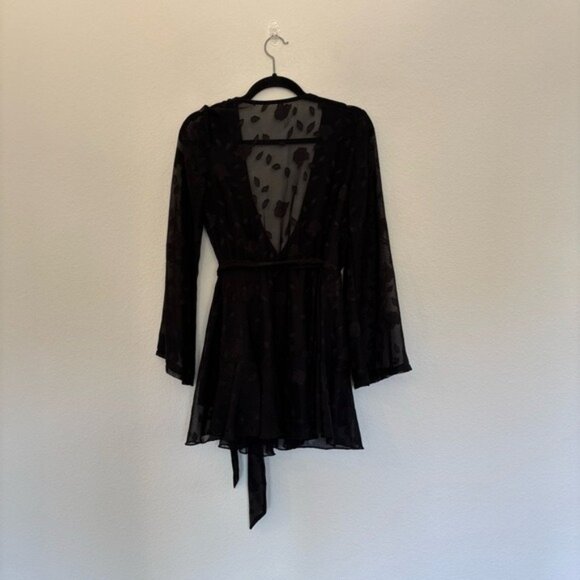 Lucy in The Sky Ruffle Wrap Dress in Black Floral EUC - Picture 5 of 8